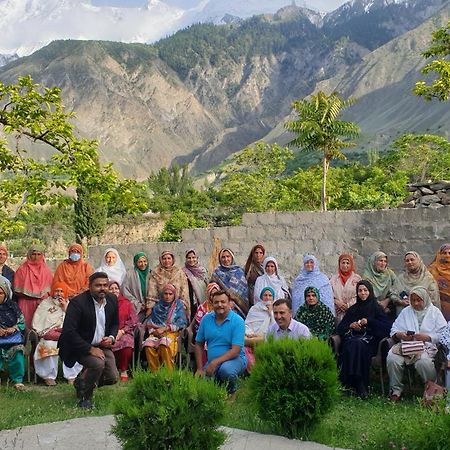 Hikal Guest House Karimabad  Buitenkant foto