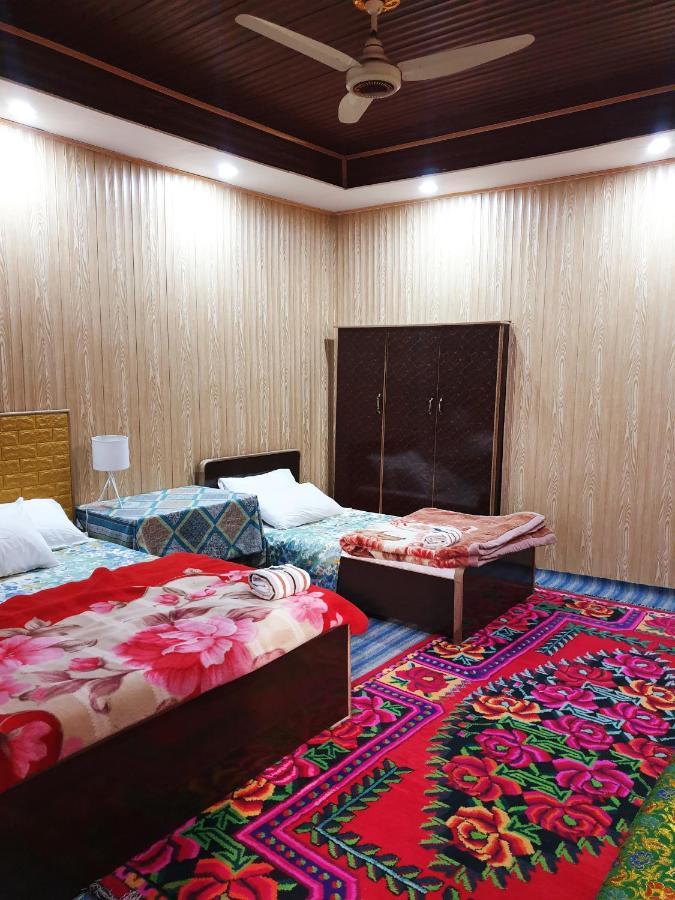 Hikal Guest House Karimabad  Buitenkant foto