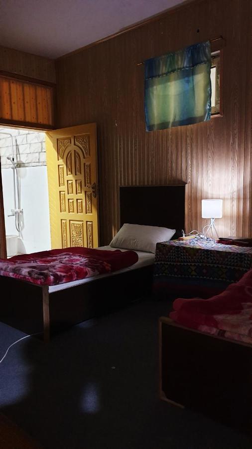 Hikal Guest House Karimabad  Kamer foto