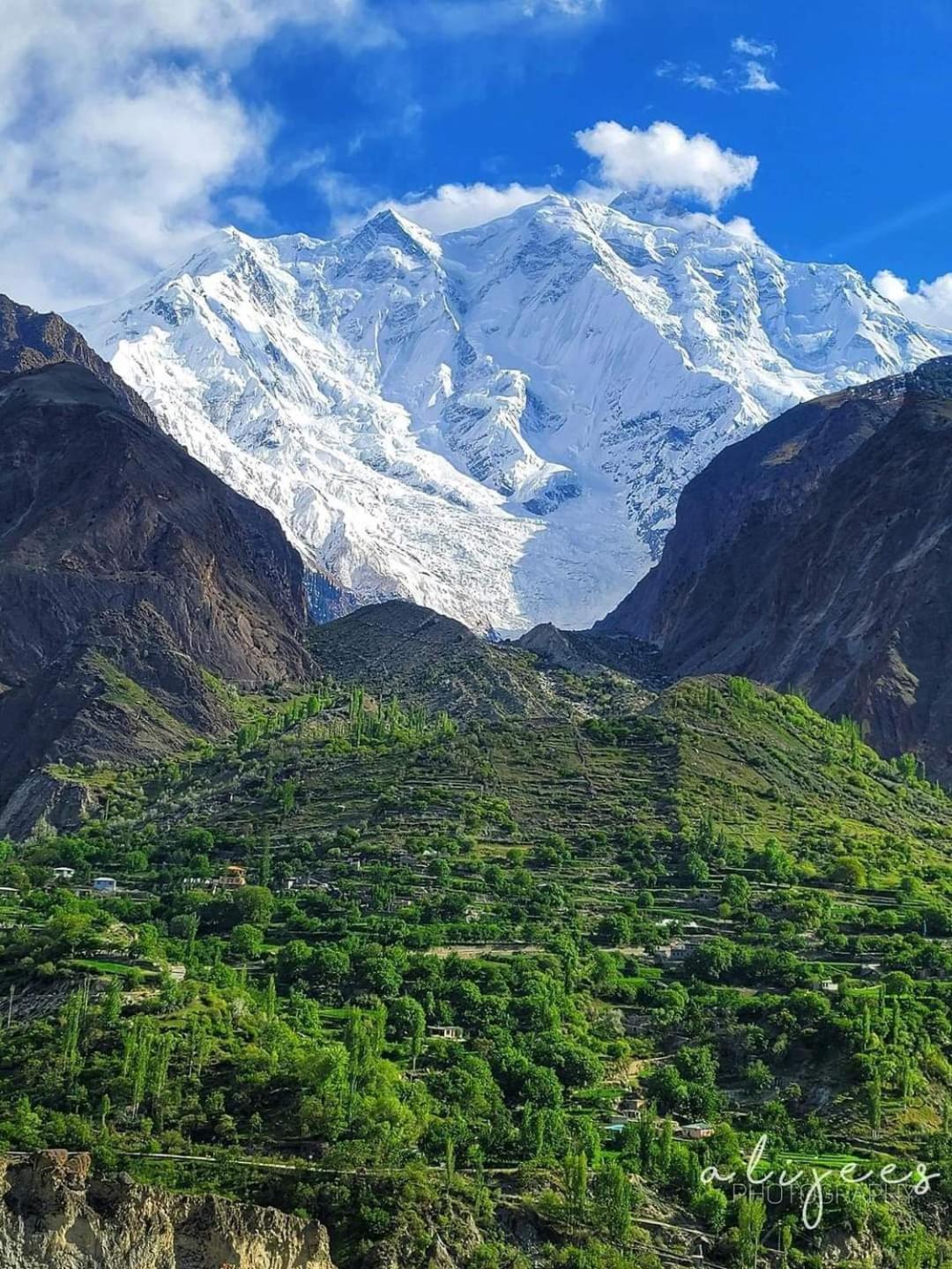 Hikal Guest House Karimabad  Buitenkant foto