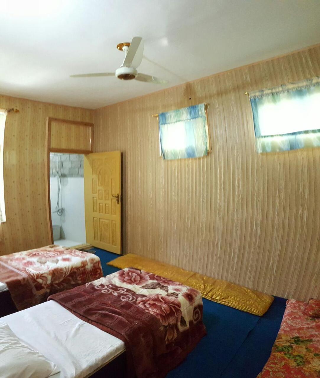 Hikal Guest House Karimabad  Buitenkant foto