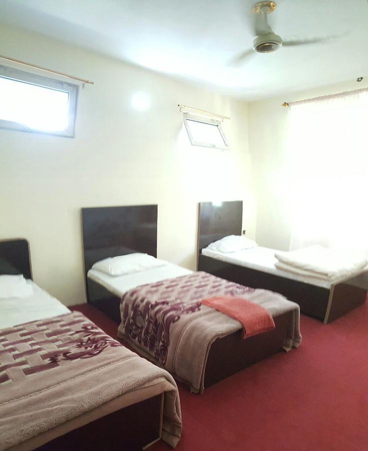 Hikal Guest House Karimabad  Buitenkant foto