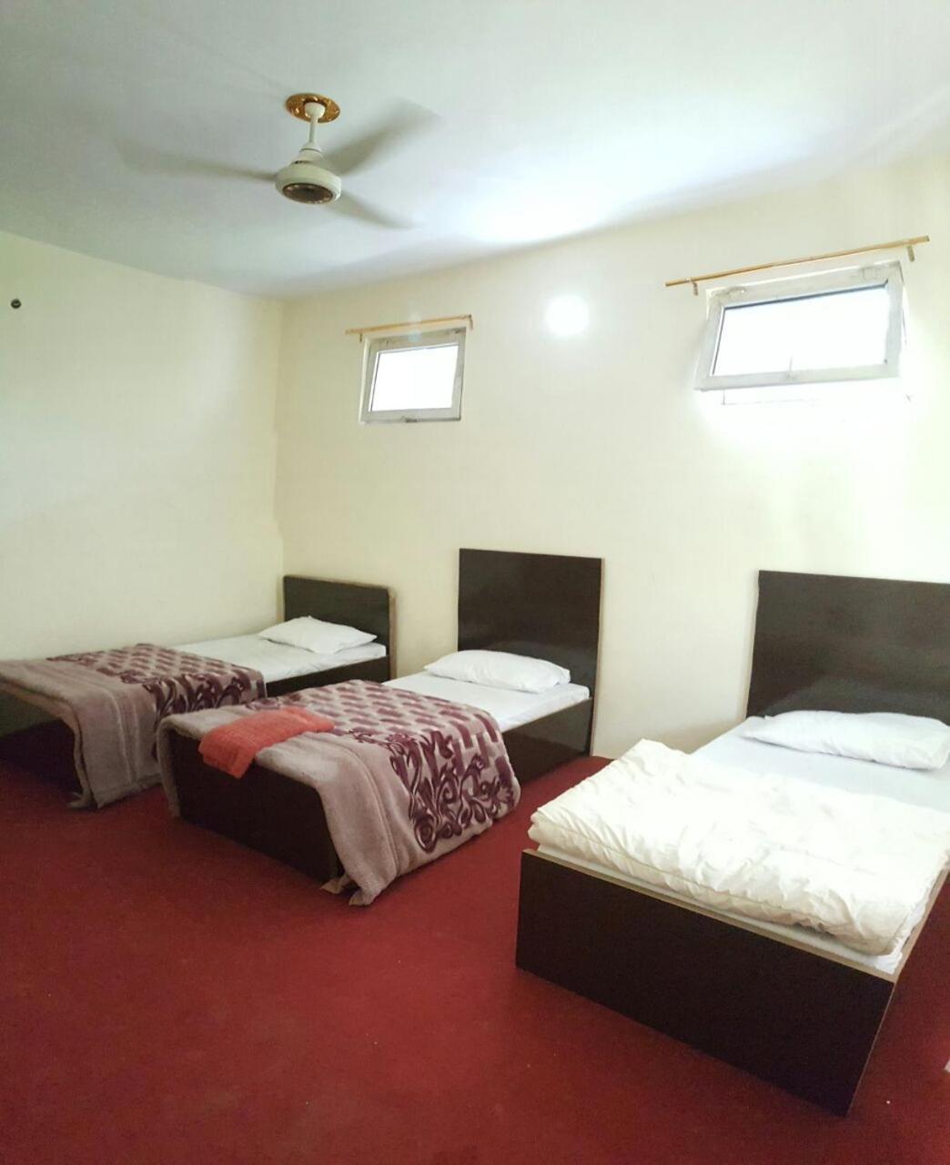 Hikal Guest House Karimabad  Buitenkant foto