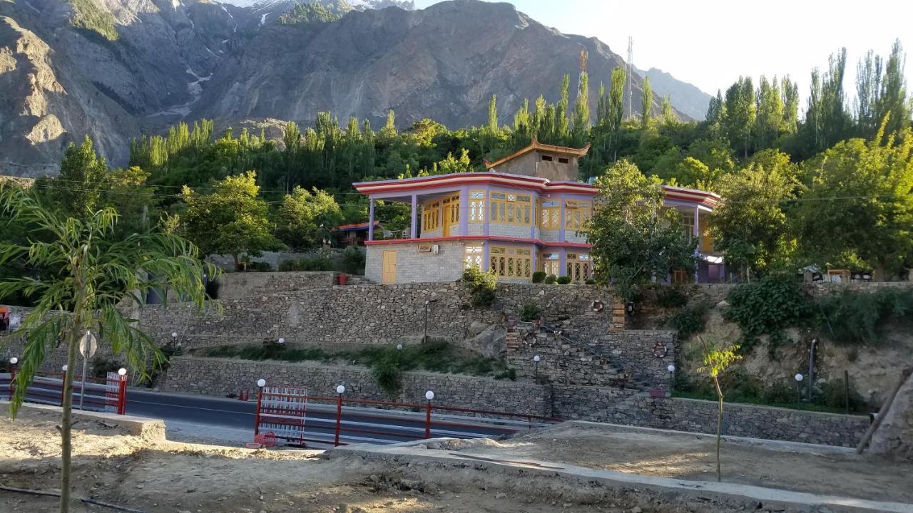Hikal Guest House Karimabad  Buitenkant foto